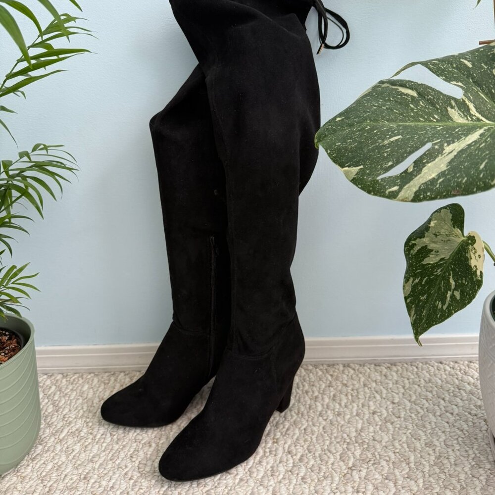 Black Knee-High Heeled Boots – 8.5